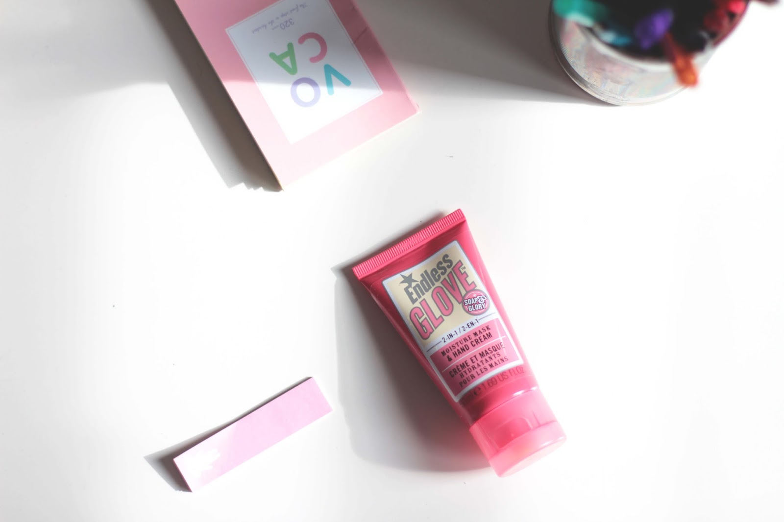 Soap & Glory Endless Glove moisture mask and hand cream | Fiixii Soap & Glory Endless Glove moisture mask and hand cream | Fiixii